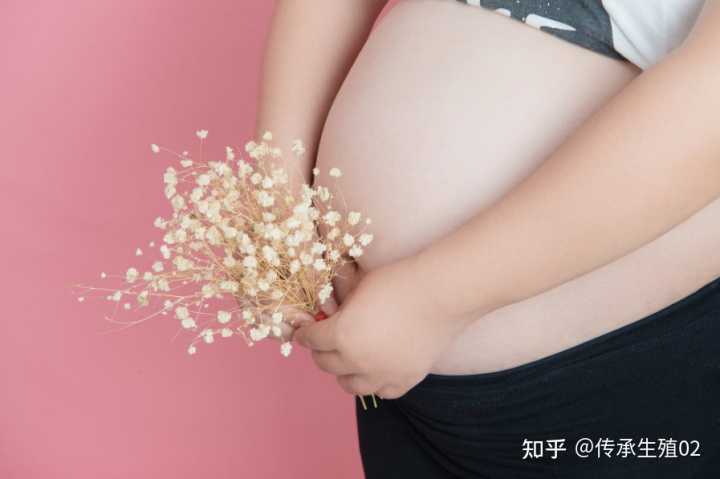青岛大学中南医院申请供卵做一次试管婴儿要花多少钱？